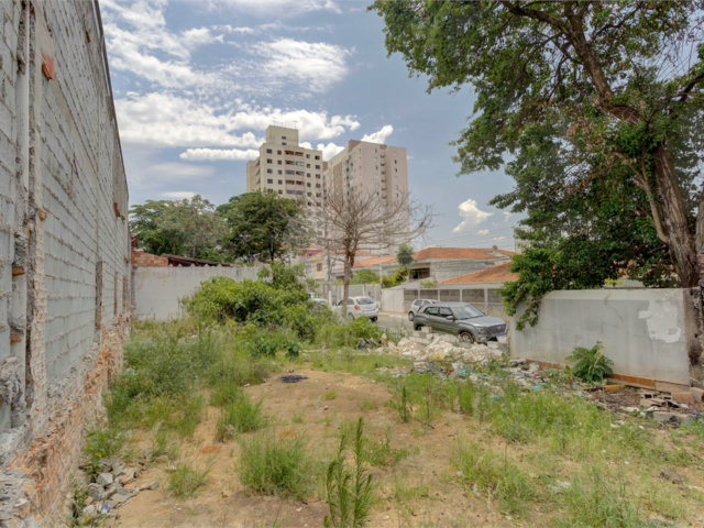 Terreno à venda em Cupecê, São Paulo, SP