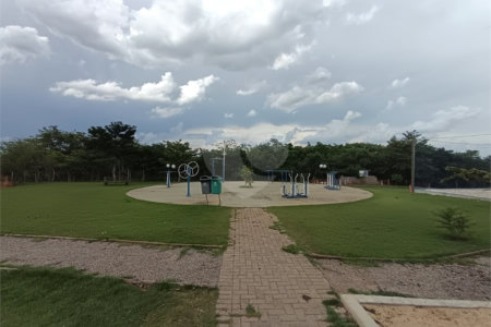 Terreno à venda no condomínio Jardim, Sorocaba - SP
