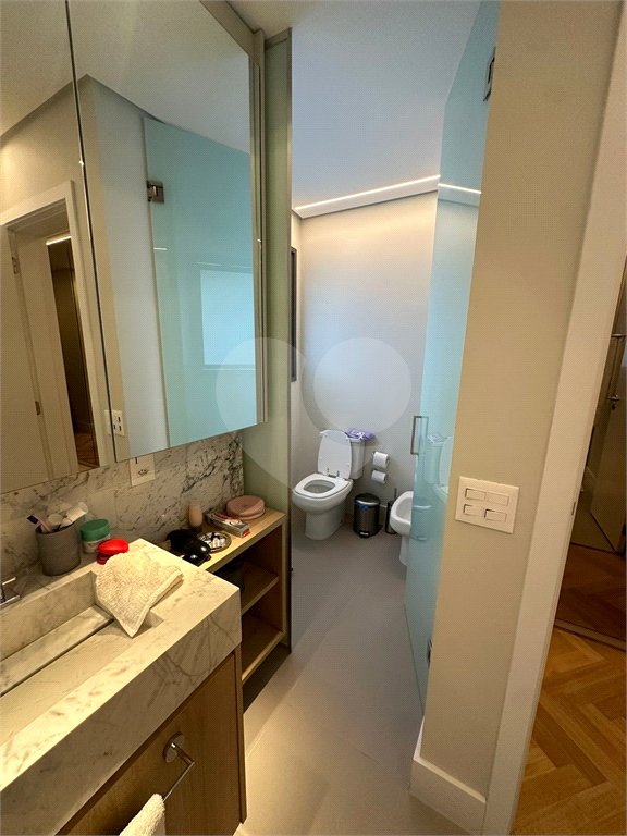 Apartamento à venda com 2 suítes em Vila Nova Conceição, São Paulo, SP
