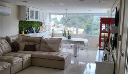 Apartamento à venda com 3 quartos, sendo 1 suíte,  em Aclimação, São Paulo, SP