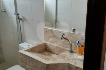Sobrado à venda com 3 quartos, sendo 1 suíte, em Campo Grande, São Paulo, SP