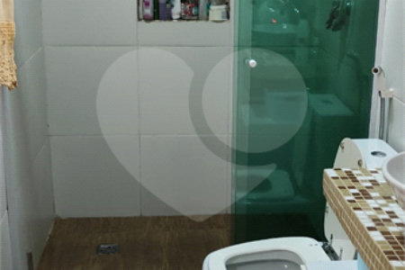 Sobrado à venda com 4 quartos, sendo 2 suítes, em Rio Pequeno, São Paulo, SP