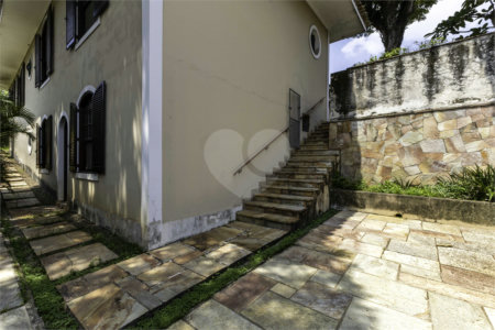 Casa à venda ou para alugar com 4 quartos, sendo 2 suítes, em Jardim Leonor, São Paulo, SP