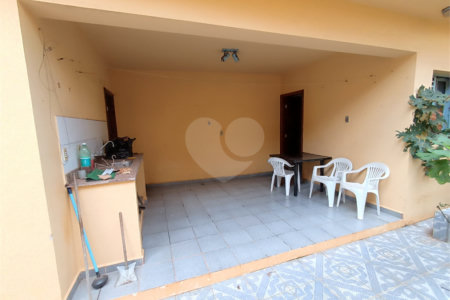 Casa à venda com 6 quartos, sendo 2 suítes, no Centro, Itapetininga, SP