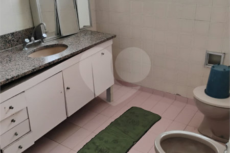 Sobrado à venda com 3 quartos, sendo 1 suíte, em Jardim São Bento, São Paulo, SP