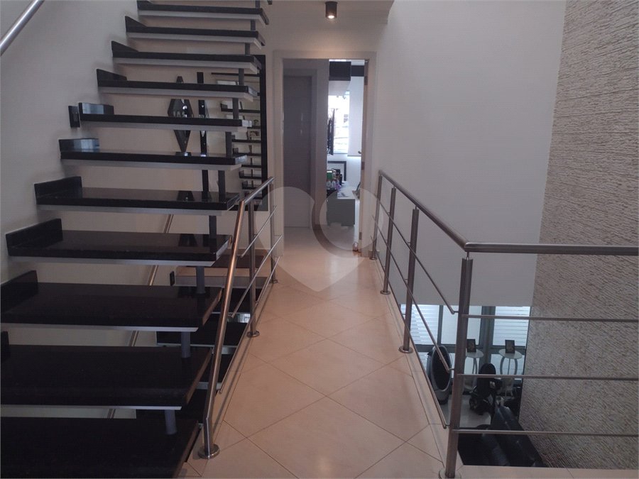 Casa à venda com 3 suítes em Santana, São Paulo, SP