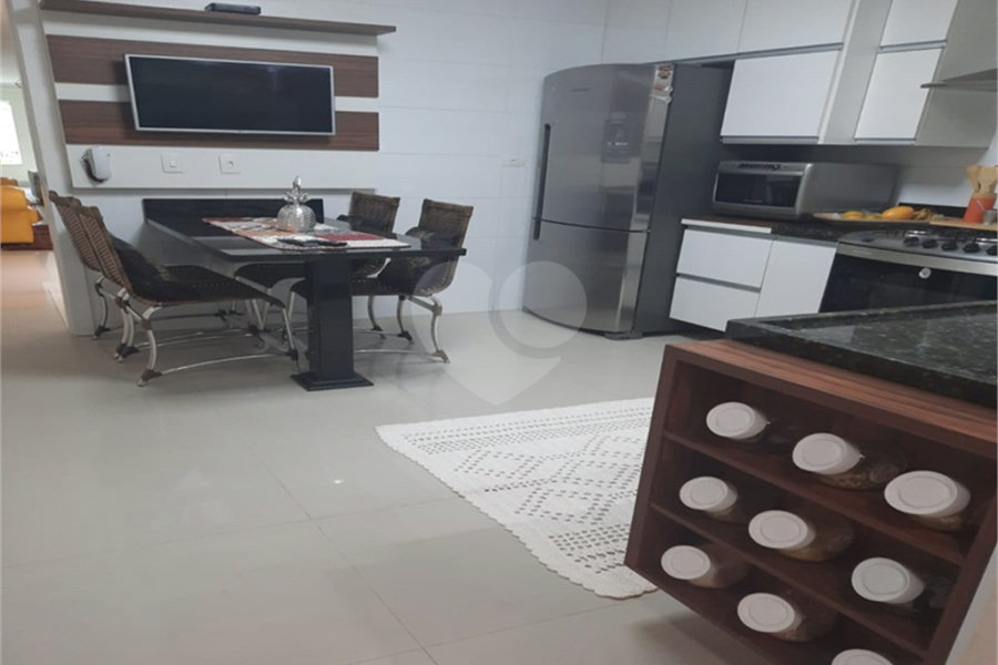 Sobrado à venda com 3 suítes em Água Fria, São Paulo, SP