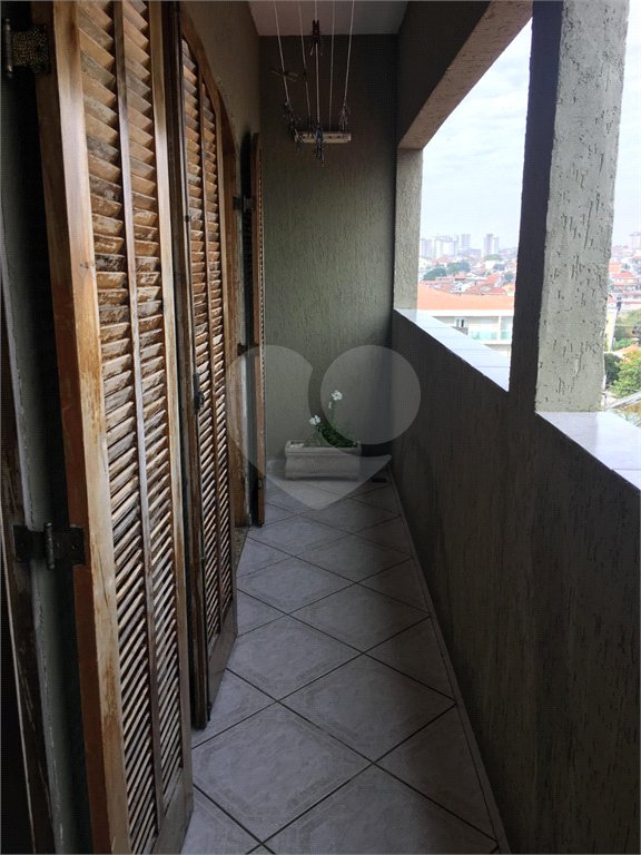 Sobrado à venda com 3 suítes em Vila Nivi, São Paulo, SP