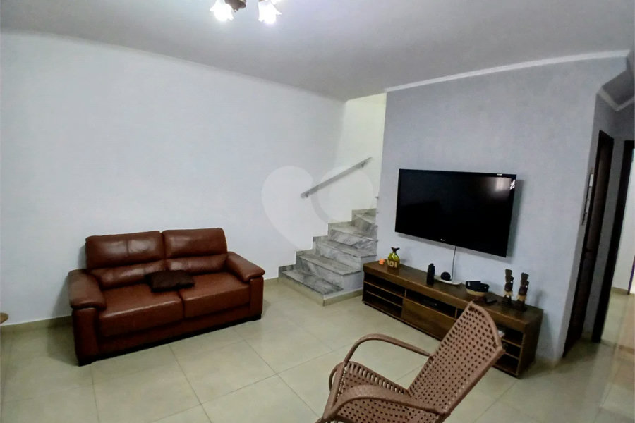Sobrado à venda com 3 quartos, sendo 1 suíte,  em Tremembé, São Paulo, SP