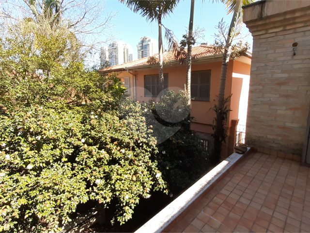 Casa à venda com 3 quartos, sendo 1 suíte,  em Brooklin, São Paulo, SP