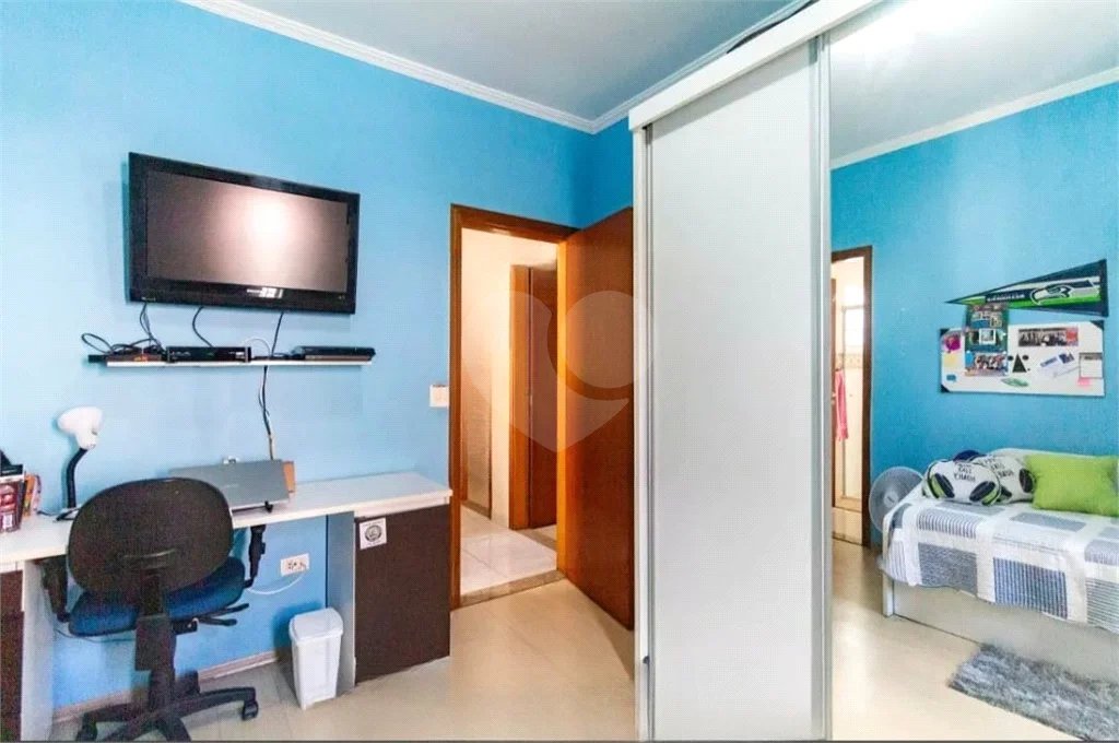Sobrado à venda no Ipiranga de 140m² com 4 suítes e 3 vagas.