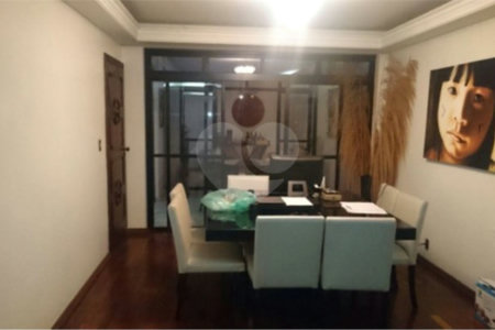 Sobrado à venda com 5 quartos, sendo 2 suítes, em Brooklin Paulista, São Paulo, SP