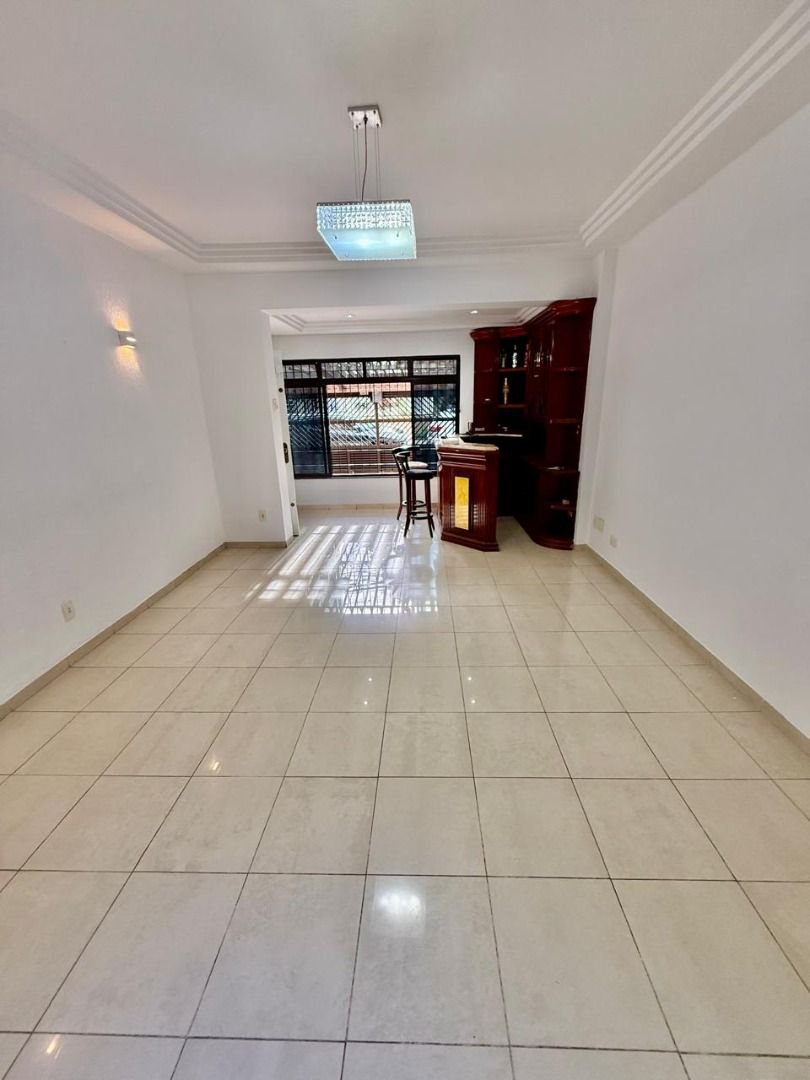 Sobrado com 3 dormitórios, 200 m² - venda por R$ 2.350.000,00 ou aluguel por R$ 12.500,00/mês - Embaré - Santos/SP