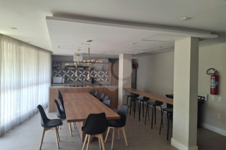 Apartamento à venda com 2 quartos, sendo 1 suíte,  em Ferreira, São Paulo, SP