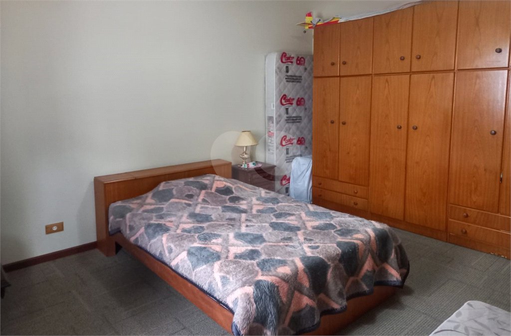 Sobrado à venda com 3 quartos, sendo 1 suíte, em Horto, São Paulo, SP