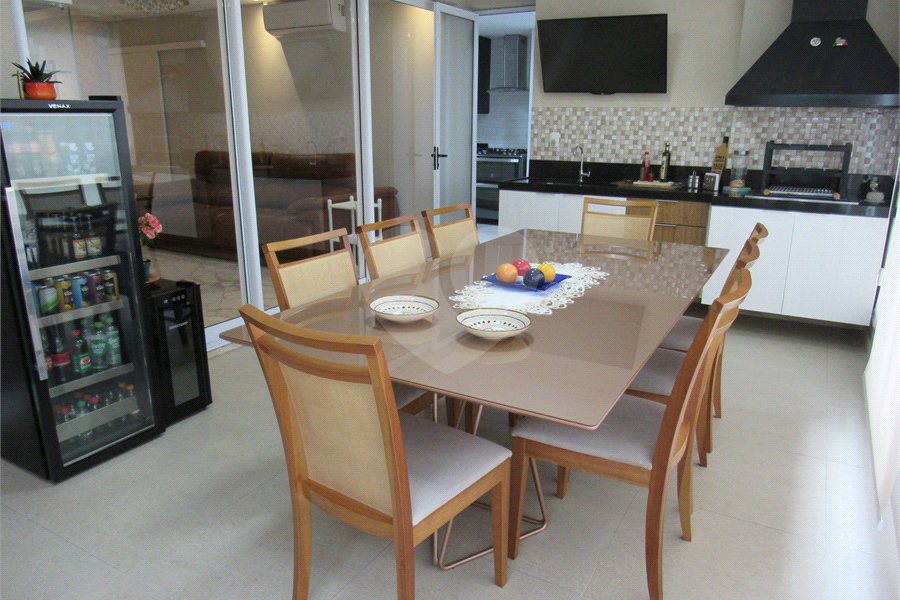 Apartamento à venda com 4 quartos, sendo 3 suítes,  em Tremembé, São Paulo, SP