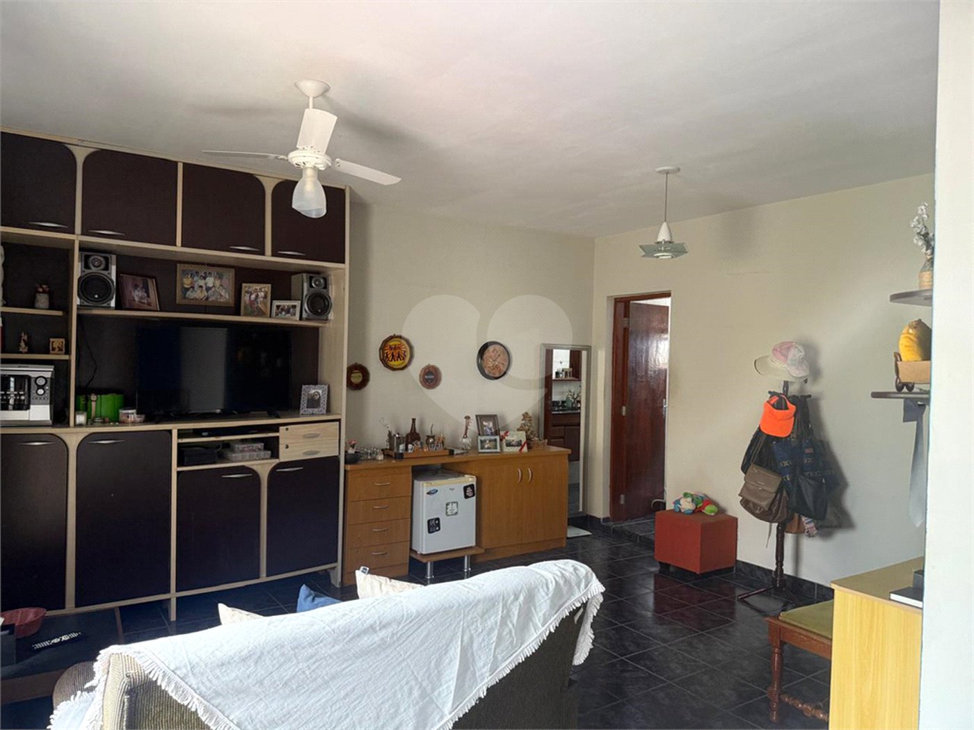 Casa à venda com 3 quartos, sendo 1 suíte, em Vila Romão, Salto, SP