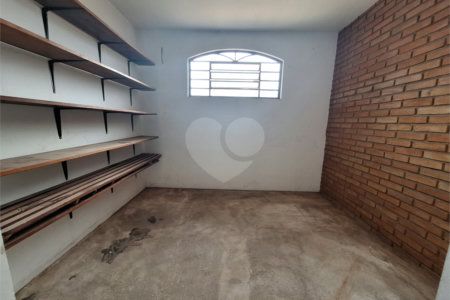 Casa à venda com 3 quartos, sendo 1 suíte, no Centro, Vinhedo, SP
