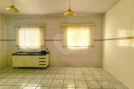 Casa para alugar com 2 quartos, sendo 1 suíte, no Centro, Indaiatuba, SP
