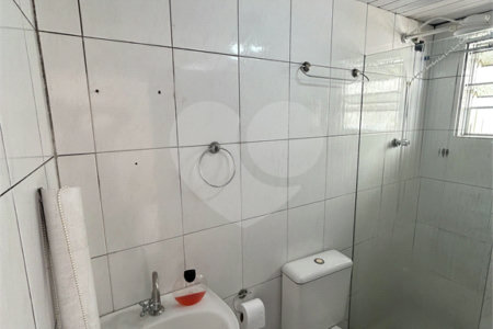 Sobrado à venda com 3 quartos em Jardim Santo Antoninho, São Paulo, SP
