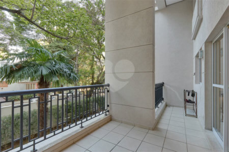 Apartamento Duplex com 3 quartos á venda em Alto da Boa Vista, São Paulo - SP