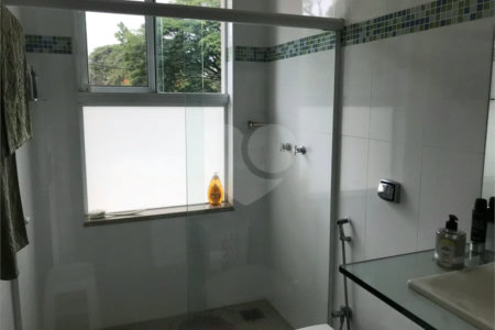 SOBRADO ALTO PADRÂO COND.PARQUE SABARA