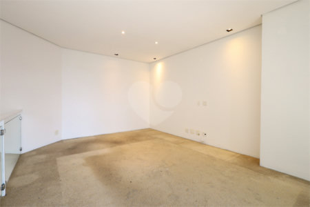 Apartamento à venda com 3 quartos, sendo 2 suítes, em Brooklin, São Paulo, SP