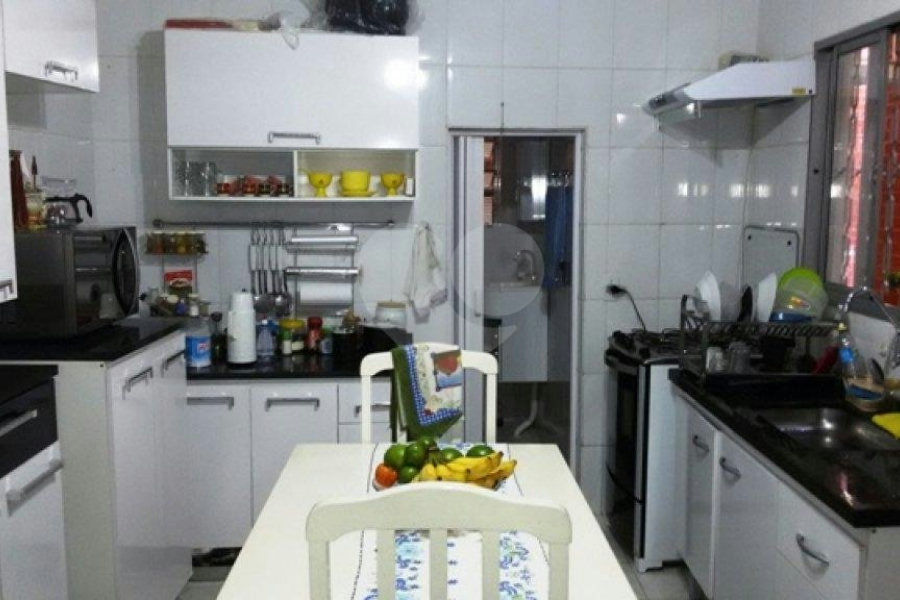 Sobrado à venda com 2 quartos em Tremembé, São Paulo, SP