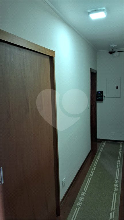 Sobrado à venda com 4 quartos, sendo 2 suítes, em Jardim Quisisana, Poços de Caldas, MG