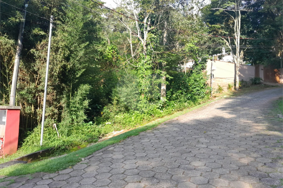 Terreno à venda no condomínio Parque Itatiaia, Mairiporã - SP