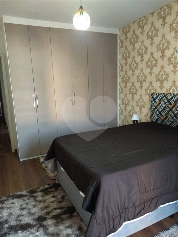 Sobrado à venda com 3 quartos em Artur Alvim, São Paulo, SP