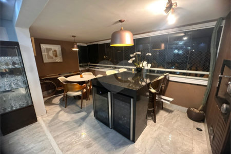 Apartamento à venda com 4 quartos, sendo 3 suítes, em Paraíso do Morumbi, São Paulo, SP