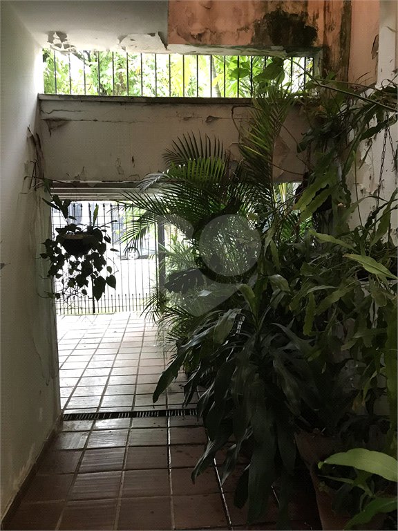 Sobrado à venda com 4 quartos, sendo 2 suítes,  em Vila Mariana, São Paulo, SP