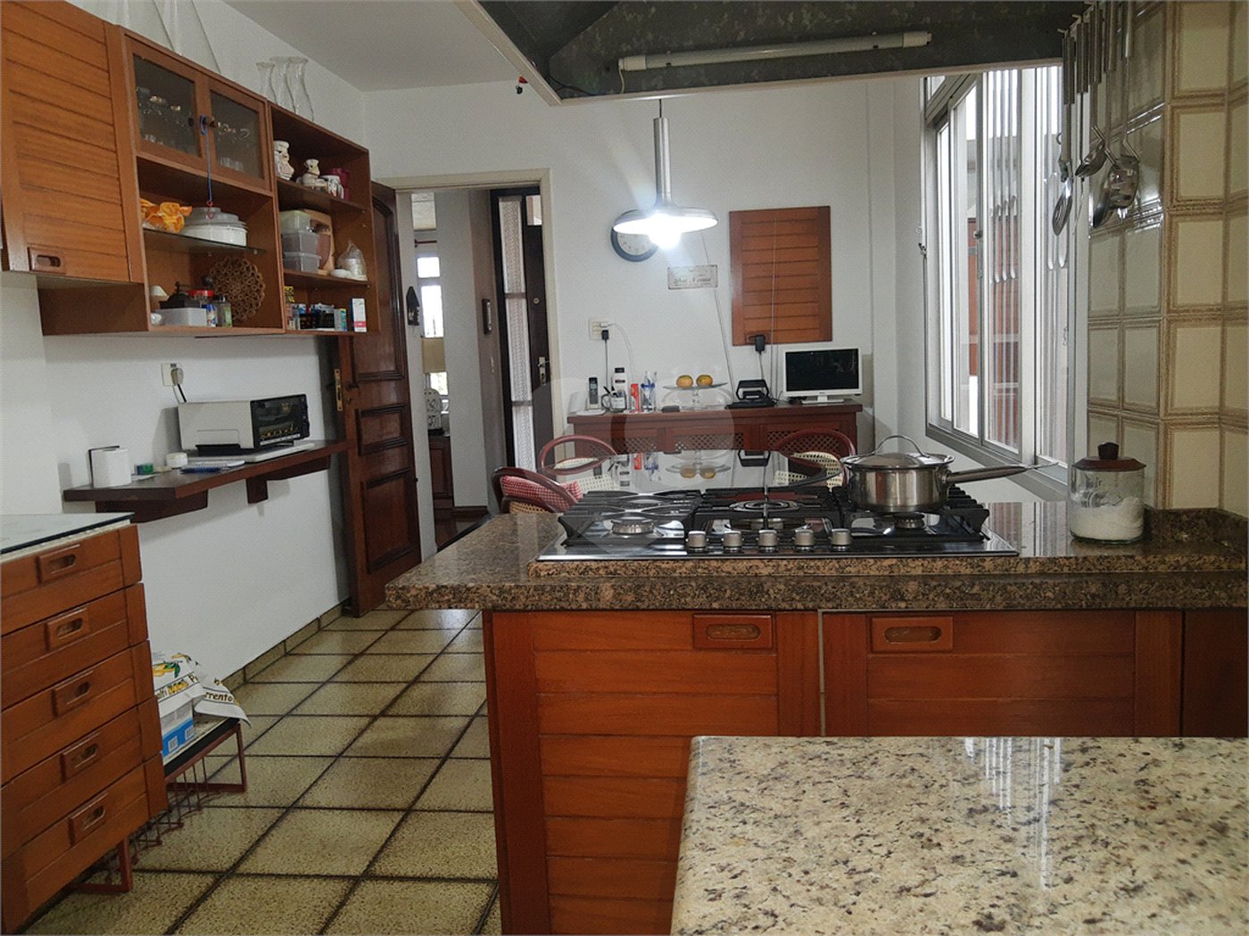 Casa de Vila à venda com 3 quartos, sendo 1 suíte,  em Indianópolis, São Paulo, SP