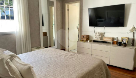 Casa à venda com 3 quartos, sendo 1 suíte, em Jardim Prudência, São Paulo, SP