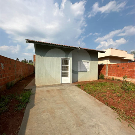 Casa à venda com 2 quartos em Residencial Solaris, Ponta Porã, MS