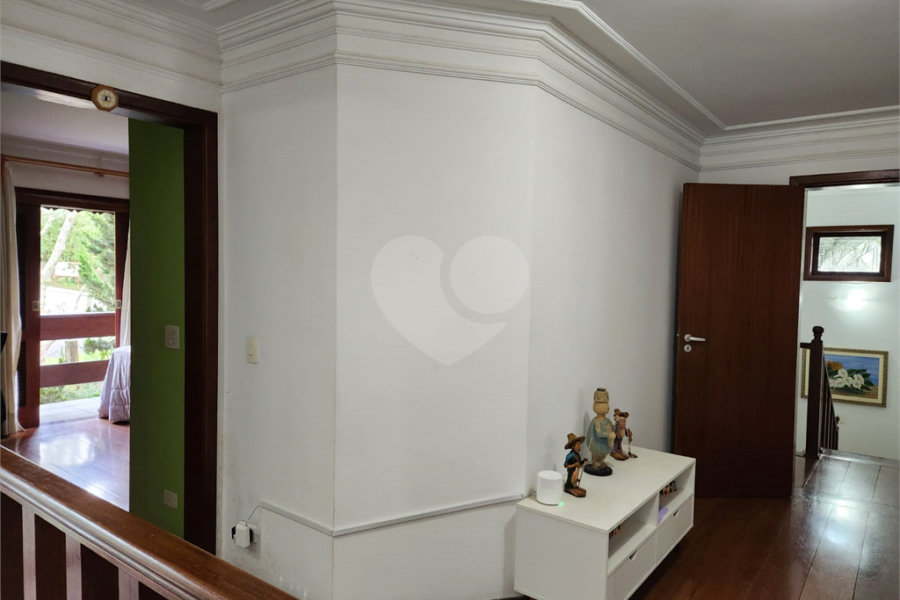 Casa à venda com 5 suítes no condomínio Suíça da Cantareira, Mairiporã - SP