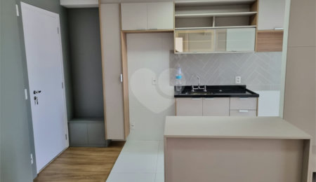 Apartamento à venda com 2 quartos, sendo 1 suíte,  em Santo Amaro, São Paulo, SP