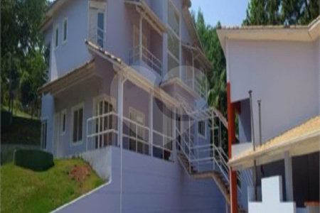Casa à venda ou para alugar com 4 suítes no condomínio Quebec Ville Residencial, São Roque - SP