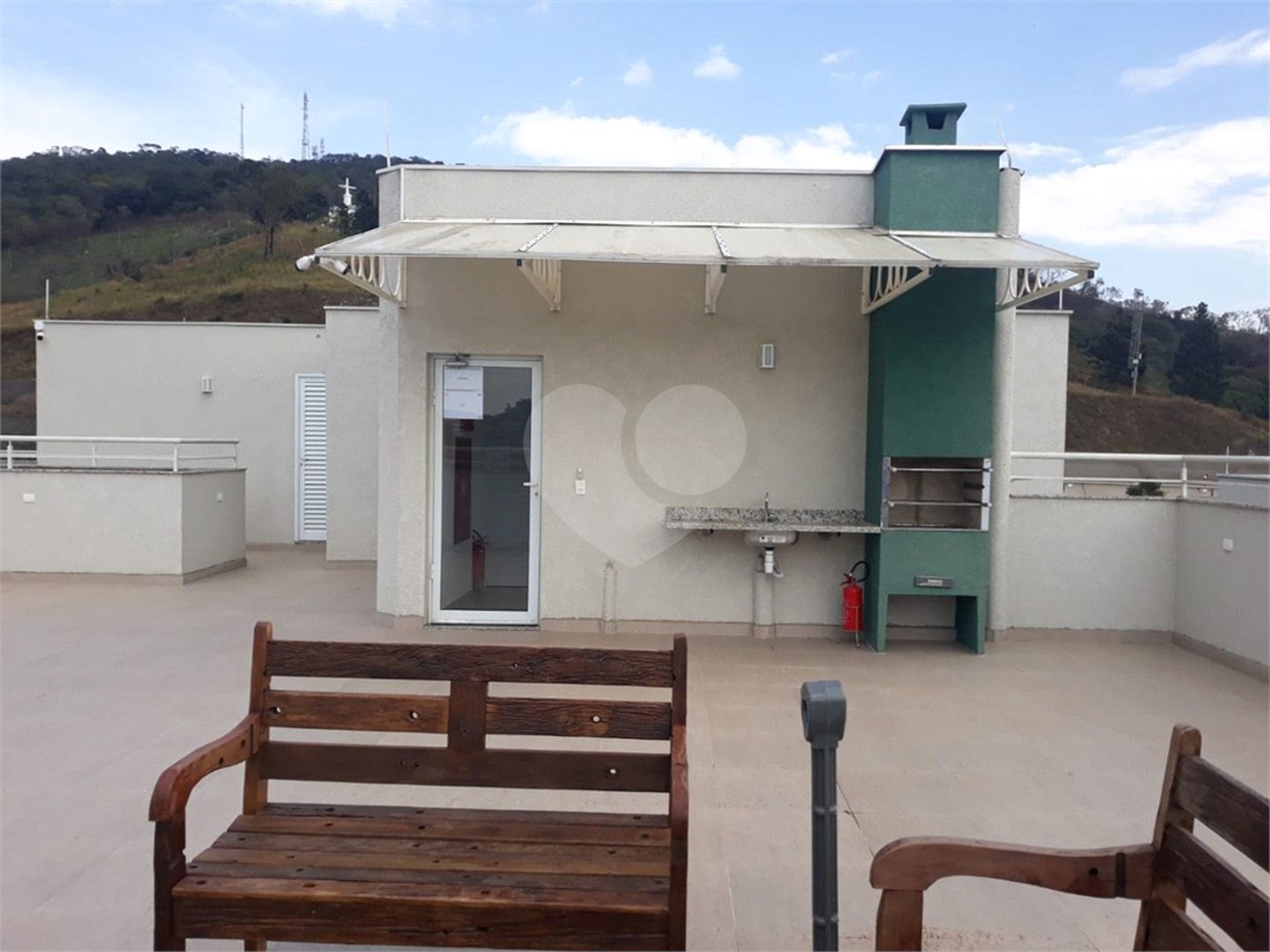 Apartamento à venda com 2 quartos, sendo 1 suíte, em Estação, São Roque, SP