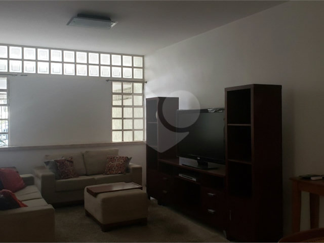 Sobrado à venda com 3 quartos, sendo 1 suíte,  em Chácara Santo Antônio (zona Sul), São Paulo, SP