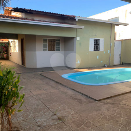 Casa à venda com 3 quartos, sendo 1 suíte,  no Centro, Três Lagoas, MS