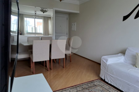 Apartamento à venda com 2 quartos, sendo 1 suíte, em Campo Belo, São Paulo, SP