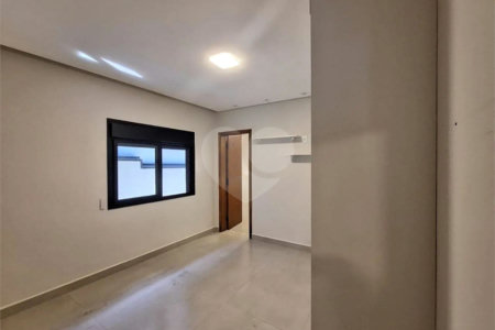 Sobrado à venda com 3 suítes em Condomínio Residencial Terras do Caribe, Valinhos, SP