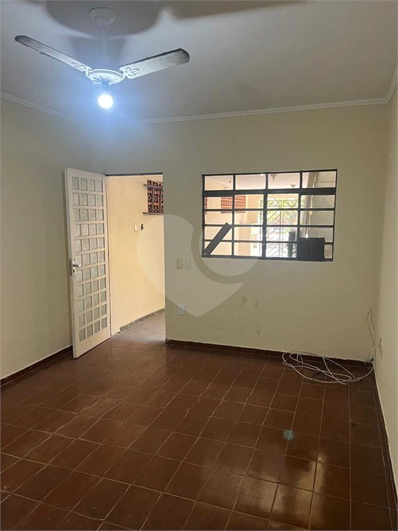 Casa à venda com 4 quartos, sendo 1 suíte, em Artur Alvim, São Paulo, SP