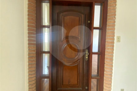 Casa à venda com 3 quartos, sendo 1 suíte, no Centro, Araraquara, SP