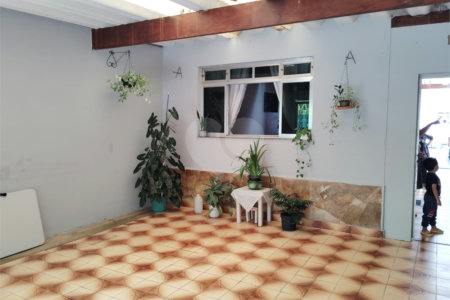 Sobrado à venda com 3 quartos, sendo 1 suíte, em Parque Fongaro, São Paulo, SP