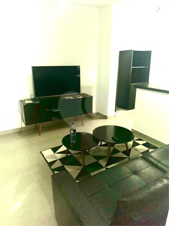 Sobrado à venda com 4 quartos, sendo 1 suíte, em Vila Guilherme, São Paulo, SP