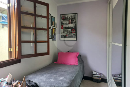 Sobrado à venda com 3 quartos, sendo 1 suíte, em Vila Lúcia, São Paulo, SP