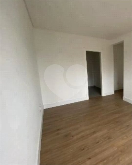 Apartamento à venda com 4 suítes em Meia Praia, Itapema, SC